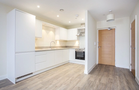 1 bedroom apartment to rent - High Street, Crowthorne, Berkshire, RG45 - Property View 2