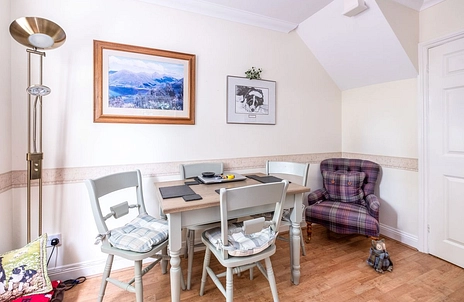 2 bedroom house to rent - Wescott Road, Wokingham, RG40 - Property View 3