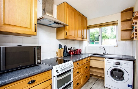 2 bedroom maisonette to rent - Mulberry Court, Rose Street, Wokingham, RG40 - Property View 3