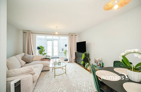 3 bedroom townhouse to rent - Waterloo Road, Crowthorne, Berkshire, RG45 - Property View 3