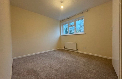 3 bedroom terraced to rent - Fleming Close, Arborfield, Reading, RG2 - Property View 3