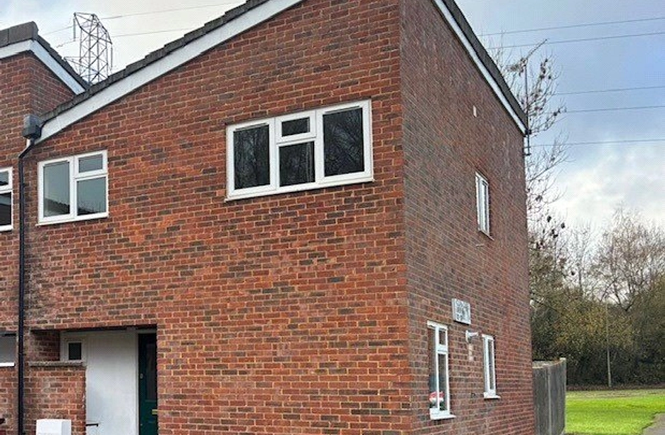 3 bedroom house to rent - Kelvin Close, Arborfield, Reading, RG2 - Property View 1