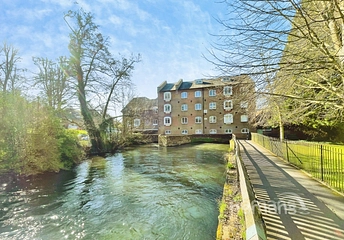 2 bedroom apartment for sale - Wharf Hill, Winchester, Hampshire, SO23 - Property View 1