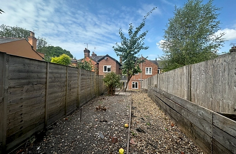 2 bedroom house for sale - Wharf Hill, Winchester, Hampshire, SO23 - Property View 2