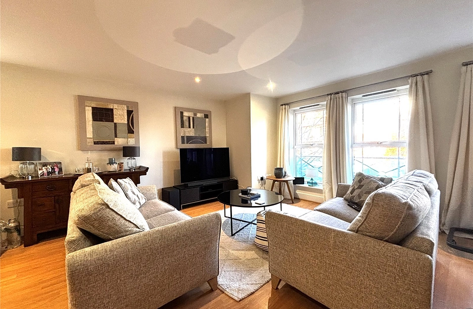 2 bedroom apartment to rent - Dene House, 79 Frances Road, Windsor, SL4 - Property View 1