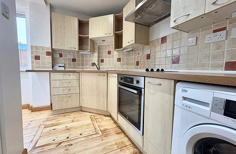 2 bedroom maisonette to rent - Oxford Road, Windsor, SL4 - Property View 3