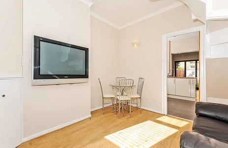 2 bedroom terraced to rent - Arthur Road, Windsor, SL4 - Property View 2