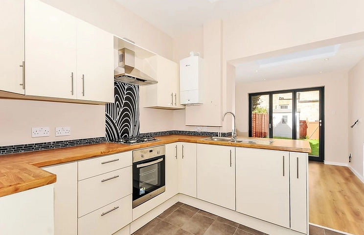 2 bedroom terraced to rent - Arthur Road, Windsor, SL4