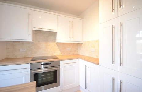 1 bedroom apartment to rent - Ormonde House, 6 Priory Way, Datchet, SL3 - Property View 2