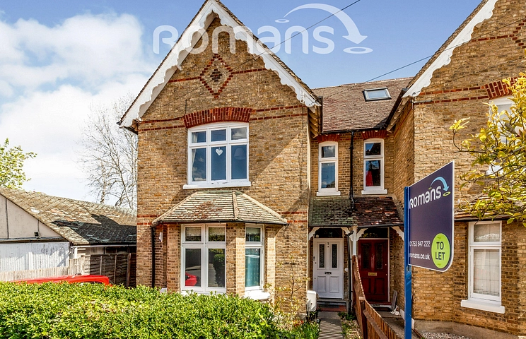 2 bedroom apartment to rent - Montagu Road, Datchet, Slough, SL3