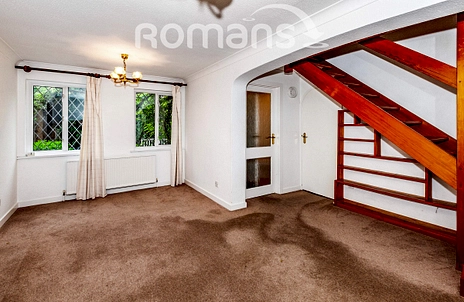 3 bedroom house to rent - Hall Court, Datchet, SL3 - Property View 3