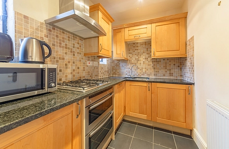 1 bedroom apartment to rent - Convent Court, Hatch Lane, Windsor, SL4 - Property View 2