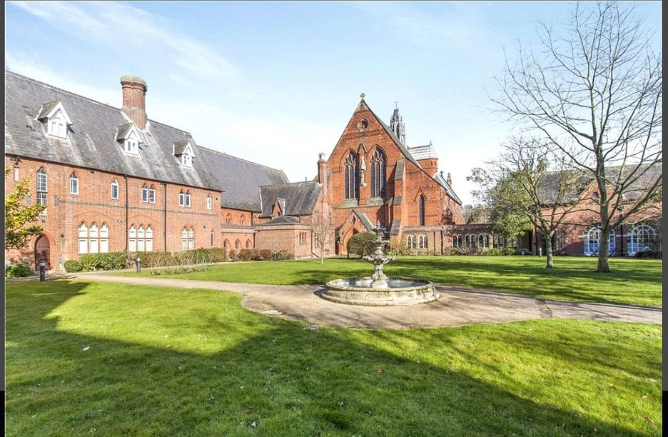 1 bedroom apartment to rent - Convent Court, Hatch Lane, Windsor, SL4 - Property View 1