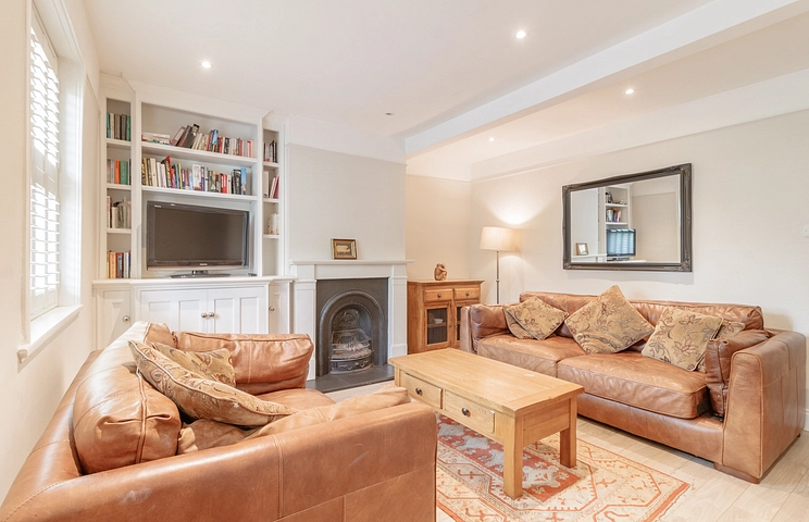 2 bedroom house to rent - Kings Road, Windsor, SL4