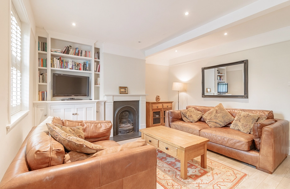 2 bedroom house to rent - Kings Road, Windsor, SL4 - Property View 1