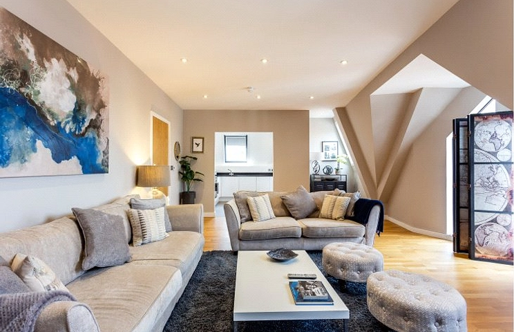 2 bedroom apartment to rent - Alexandra Court, 25A St. Leonards Road, Windsor, SL4