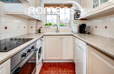 2 bedroom maisonette to rent - Lammas Court, Windsor, SL4 - Property View 3