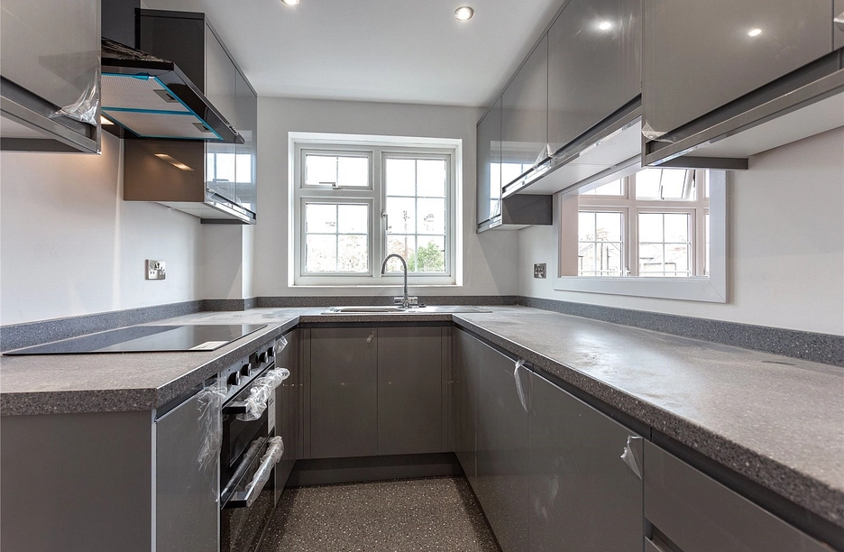 2 bedroom maisonette to rent - Lammas Court, Windsor, SL4 - Property View 1