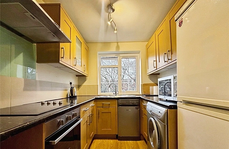 2 bedroom apartment to rent - Lammas Court, Windsor, SL4 - Property View 2