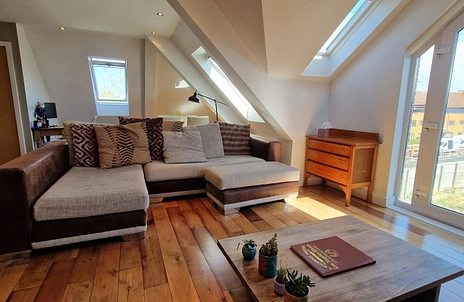 2 bedroom apartment to rent - Littleacre, Hermitage Lane, Windsor, SL4 - Property View 2