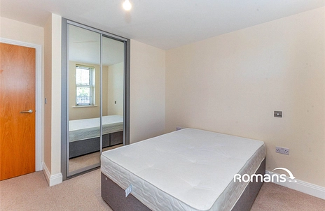 2 bedroom apartment to rent - St. Leonards Road, Windsor, SL4 - Property View 2