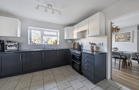 4 bedroom house for sale - St. Leonards Road, Windsor, Berkshire, SL4 - Property View 2