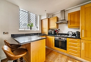 2 bedroom duplex for sale - Bridgeman Drive, Windsor, Berkshire, SL4 - Property View 3