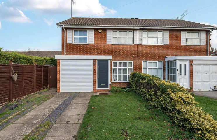 3 bedroom house for sale - Buckden Close, Woodley, Reading, Berkshire, RG5