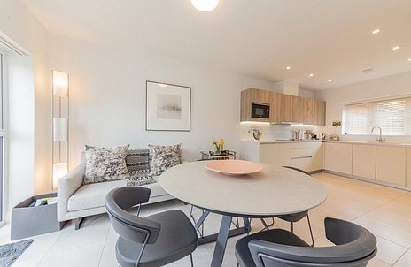 4 bedroom house for sale - Landen Close, Wokingham, Berkshire, RG40 - Property View 2