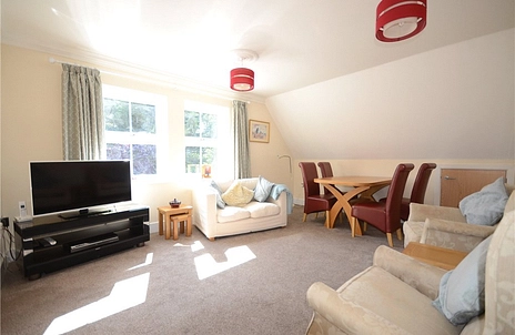 2 bedroom apartment for sale - Murdoch Road, Wokingham, Berkshire, RG40 - Property View 2