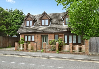 3 bedroom house for sale - Kings Road, Crowthorne, Berkshire, RG45 - Property View 1