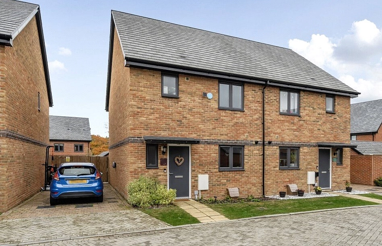 3 bedroom house for sale - Blacksmiths Way, Arborfield Green, Reading, Berkshire, RG2