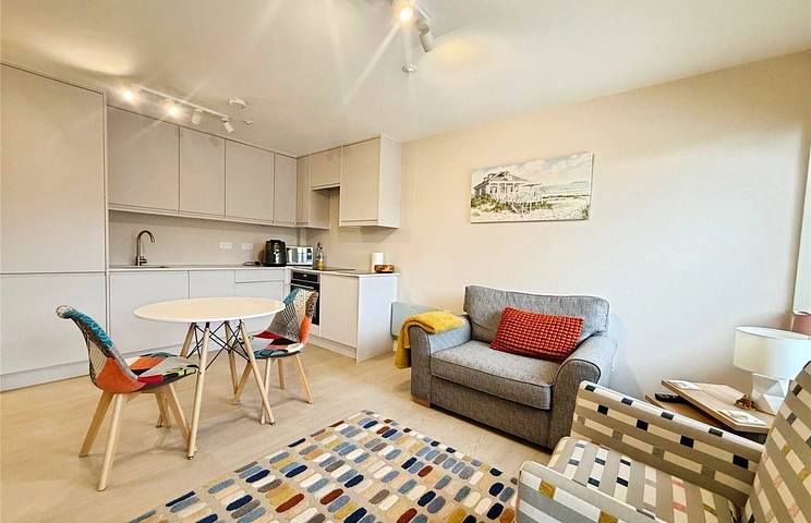 1 bedroom apartment for sale - High Street, Crowthorne, Berkshire, RG45