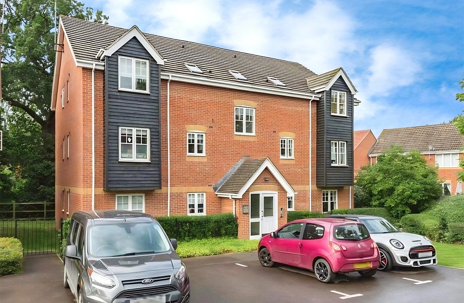 2 bedroom apartment for sale - Howell Close, Arborfield, Reading, Berkshire, RG2 - Property View 1