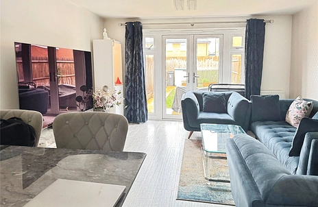 2 bedroom house for sale - Hodgkin Way, Wokingham, Berkshire, RG40 - Property View 2