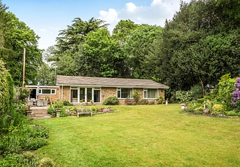 4 bedroom bungalow for sale - The Village, Finchampstead, Berkshire, RG40 - Property View 1
