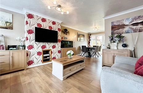 3 bedroom house for sale - Croft Lane, Yateley, Hampshire, GU46 - Property View 3