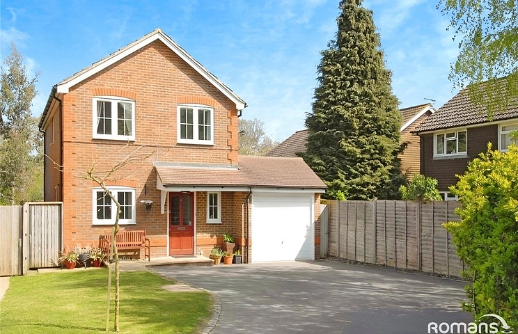 3 bedroom house for sale - Arlott Close, Eversley, Hook, Hampshire, RG27