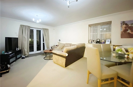 2 bedroom apartment for sale - Claremont Place, Blackwater, Surrey, GU17 - Property View 3