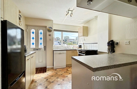 3 bedroom house for sale - Hilltop View, Yateley, Hampshire, GU46 - Property View 2